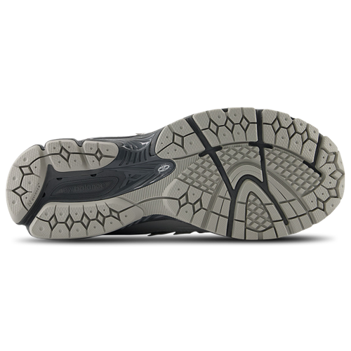 NB 1906R grey outsole tread pattern with grippy rubber lug design