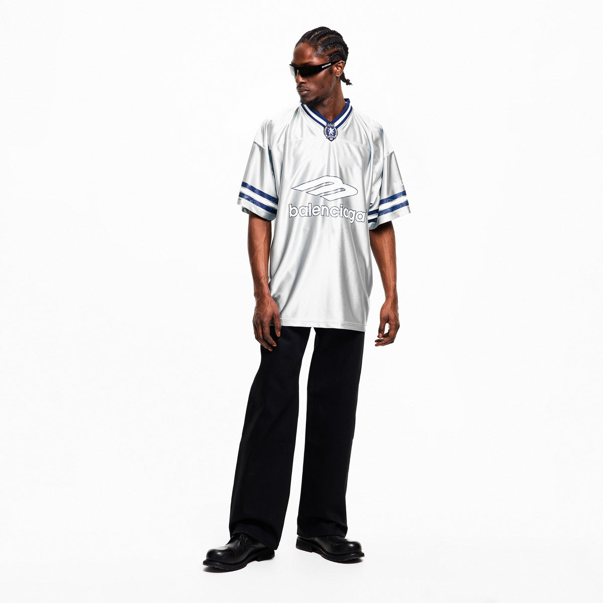Oversized Balenciaga V-neck T-shirt, white with blue logo; full model view