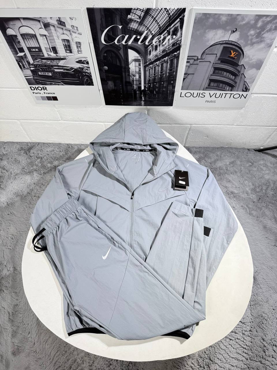 Men's track suit with hooded zip jacket and pants, light gray