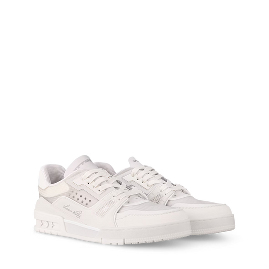LV Trainer Sneaker, weiß, mit Schnürsenkeln und gelochtem Seitenbereich