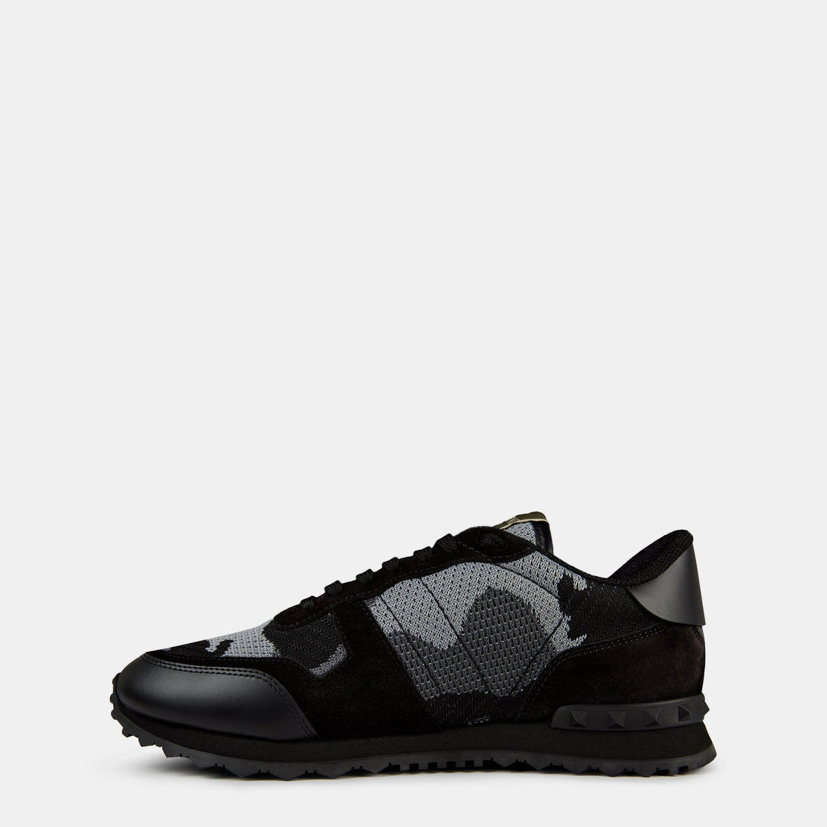 Rockrunner Sneaker schwarz mit Mesh-Camouflage Einsatz, Schnürsenkeln und Profilsohle