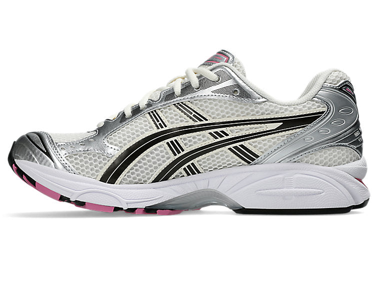ASC Gel Kayano-14, Vorder-/Schrägansicht, silbernes Mesh, schwarze Logos
