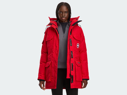 Expedition Parka femme rouge à capuche, poches cargo, fermeture zippée et écusson sur manche