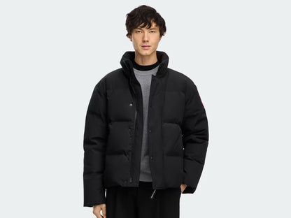 Bayview Parka nera imbottita con zip frontale e bottoni, tasche laterali