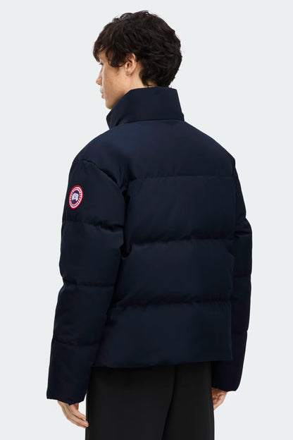 Bayview Parka blu scuro, vista posteriore, patch manica e imbottitura trapuntata