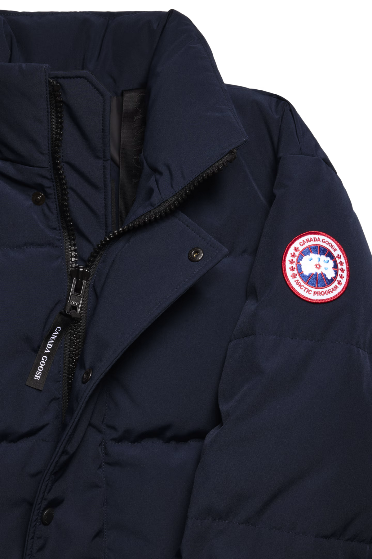 Bayview Parka blu scuro: zip frontale, bottoni e patch Canada sull’ala