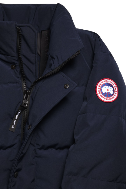 Bayview Parka blu scuro: zip frontale, bottoni e patch Canada sull’ala