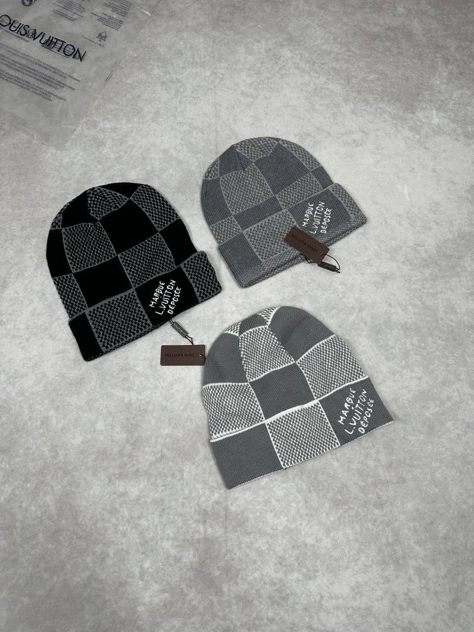LV checkerboard knit beanie set in black and gray, three styles with hang tags