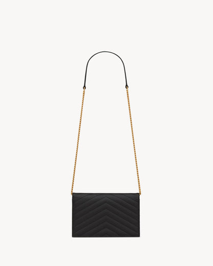 Pochette portefeuille cuir grain de poudre noir à chaîne, rabat chevrons