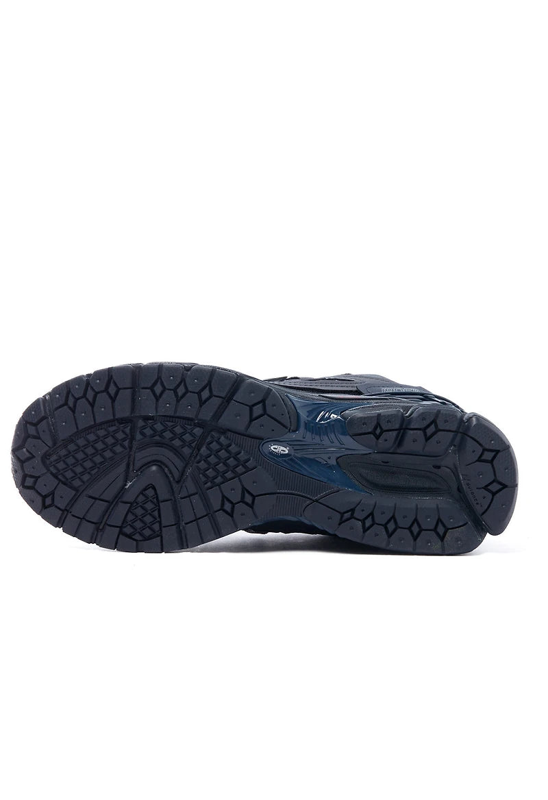 NB Eclipse Navy outsole tread pattern for grip