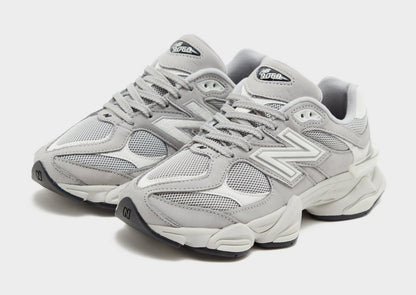 NB 9060 Damensneaker grau, Mesh-Einsätze, Schnürung und N-Logo an der Seite