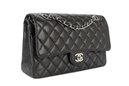 Medium Classic Flap shoulder bag, dark black quilted, chain strap, flap clasp