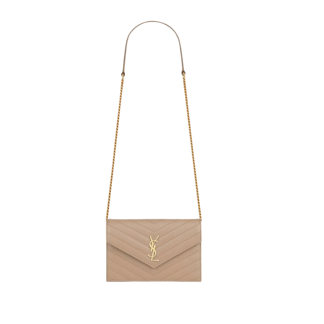 Portefeuille pochette enveloppe en cuir grain de poudre beige foncé à chaîne